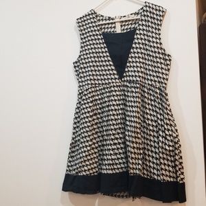 Mata Traders Houndstooth Dress